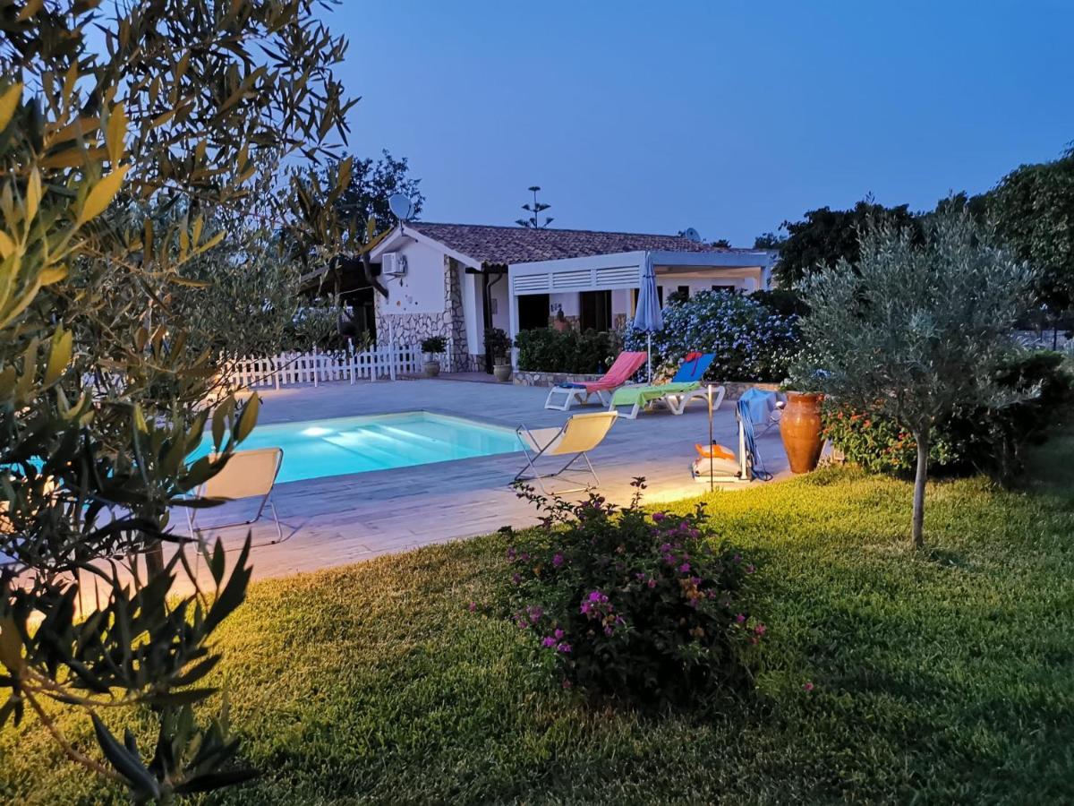 Villa Hibiscus Castellammare del Golfo Luaran gambar