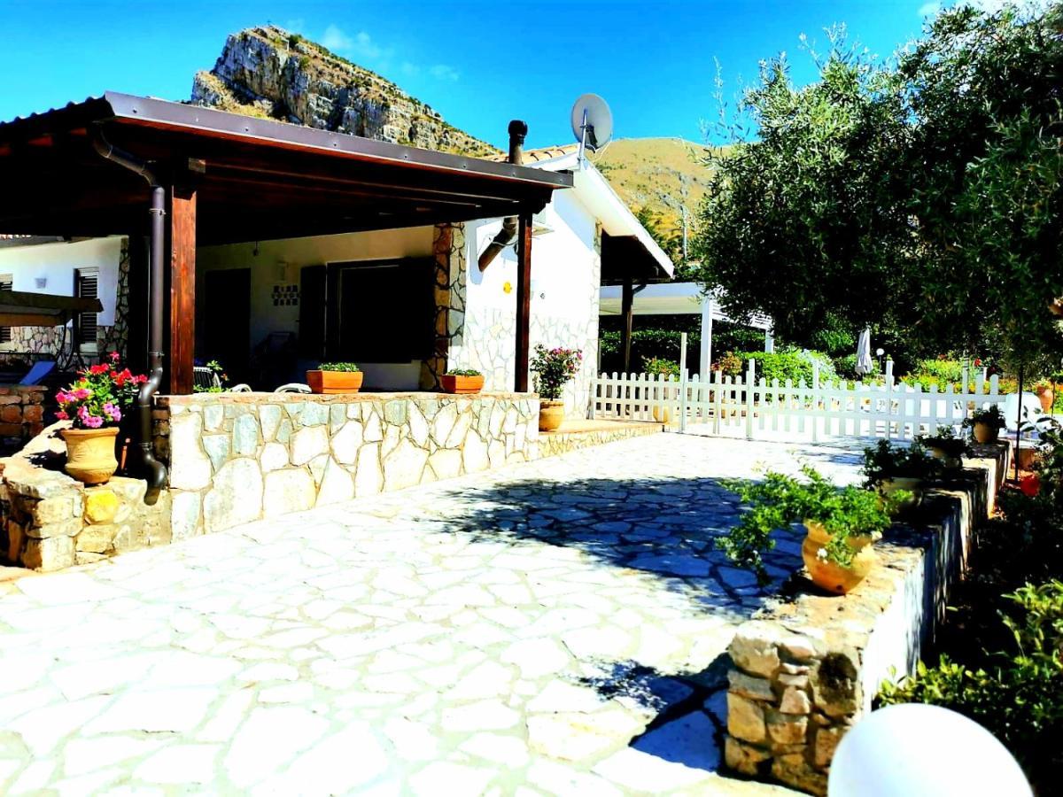 Villa Hibiscus Castellammare del Golfo Luaran gambar